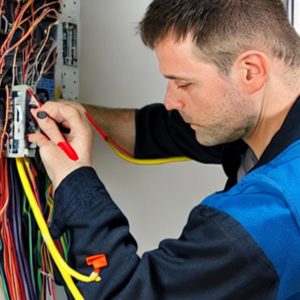 Instandhaltung und Instandsetzung von Elektroanlagen